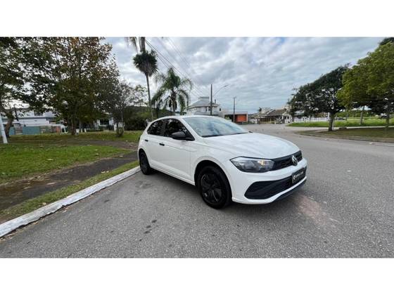 VOLKSWAGEN POLO 1.0 MPI TRACK MANUAL VOLKSWAGEN POLO 1.0 MPI TRACK MANUAL